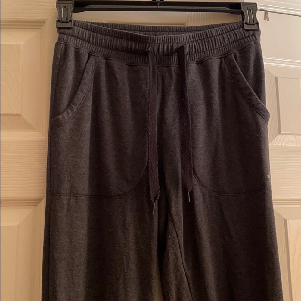 Joggers - Picture 2 of 4